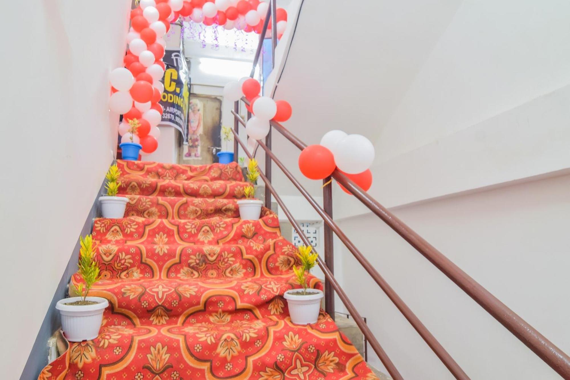 Hotel O Dc Lodge Kaharpara Экстерьер фото